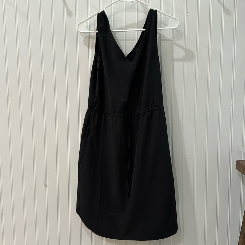 Eddie Bauer black small workout dress tennis pickleball tank neck